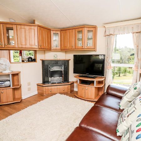 The Lodge Llanelli Esterno foto